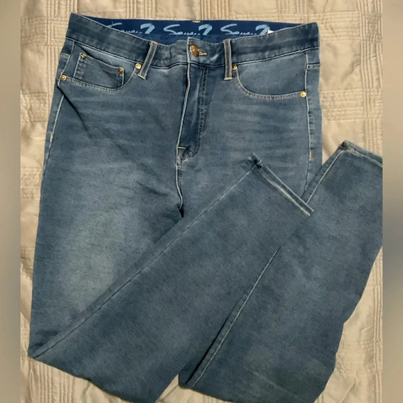 Seven7 Everday Legging Soft Tapered Straight Leg Jeans Size 10 - Picture 1 of 3